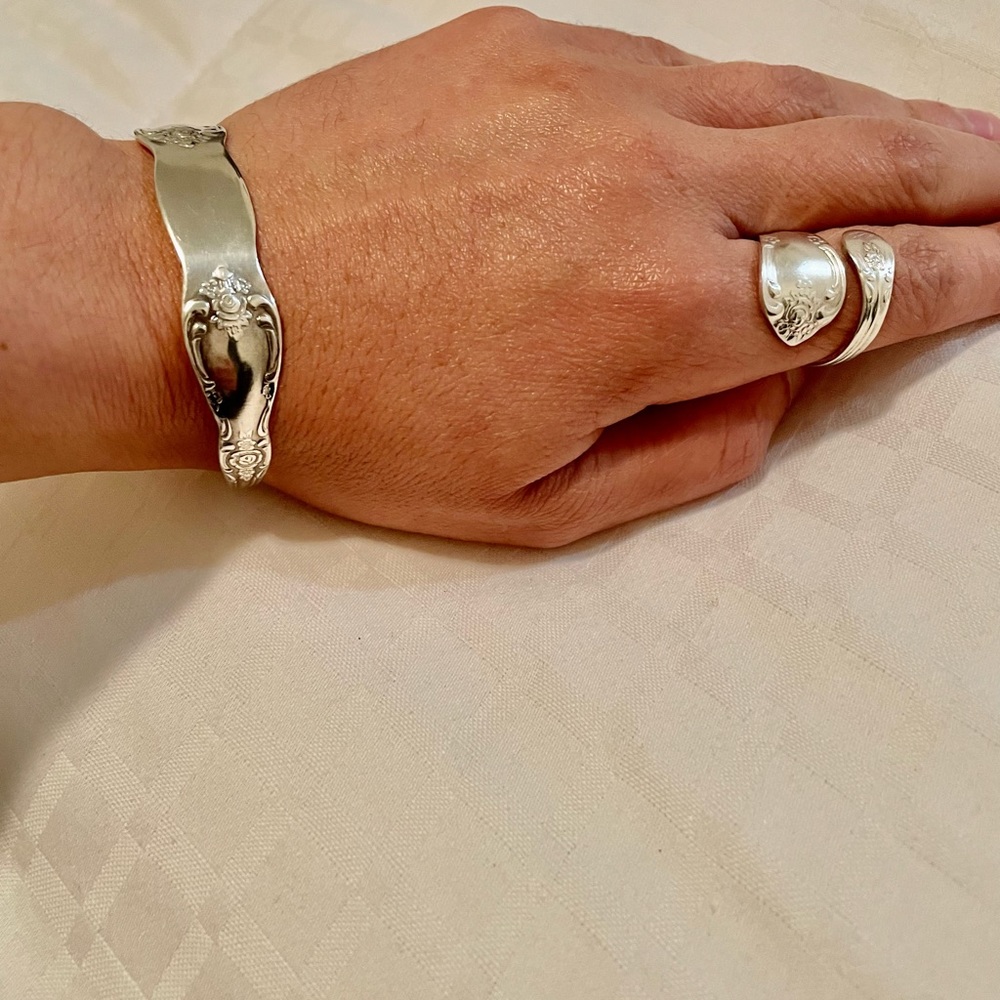 Plate Bracelet and ring set.